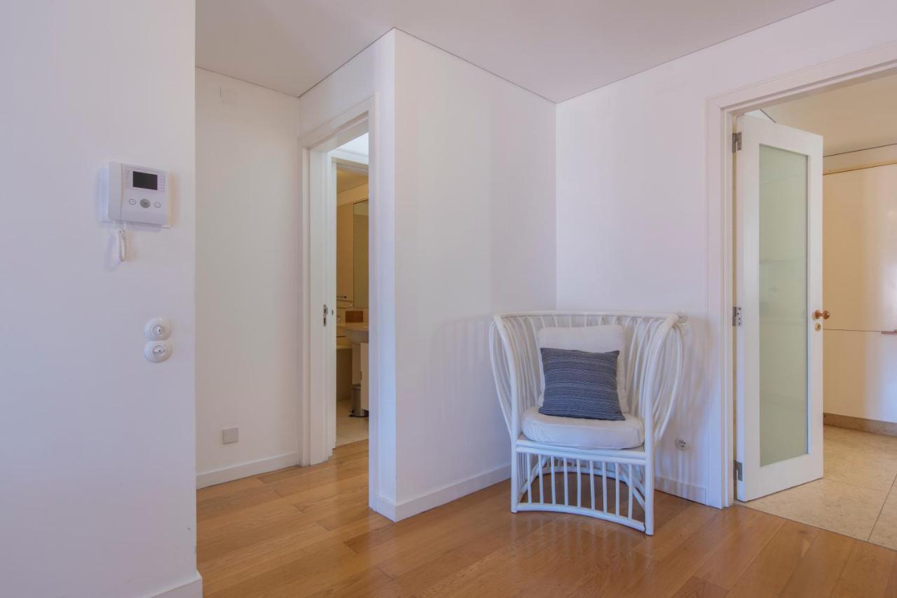 Downtown Apartment Santa Justa Lisbon Exterior photo