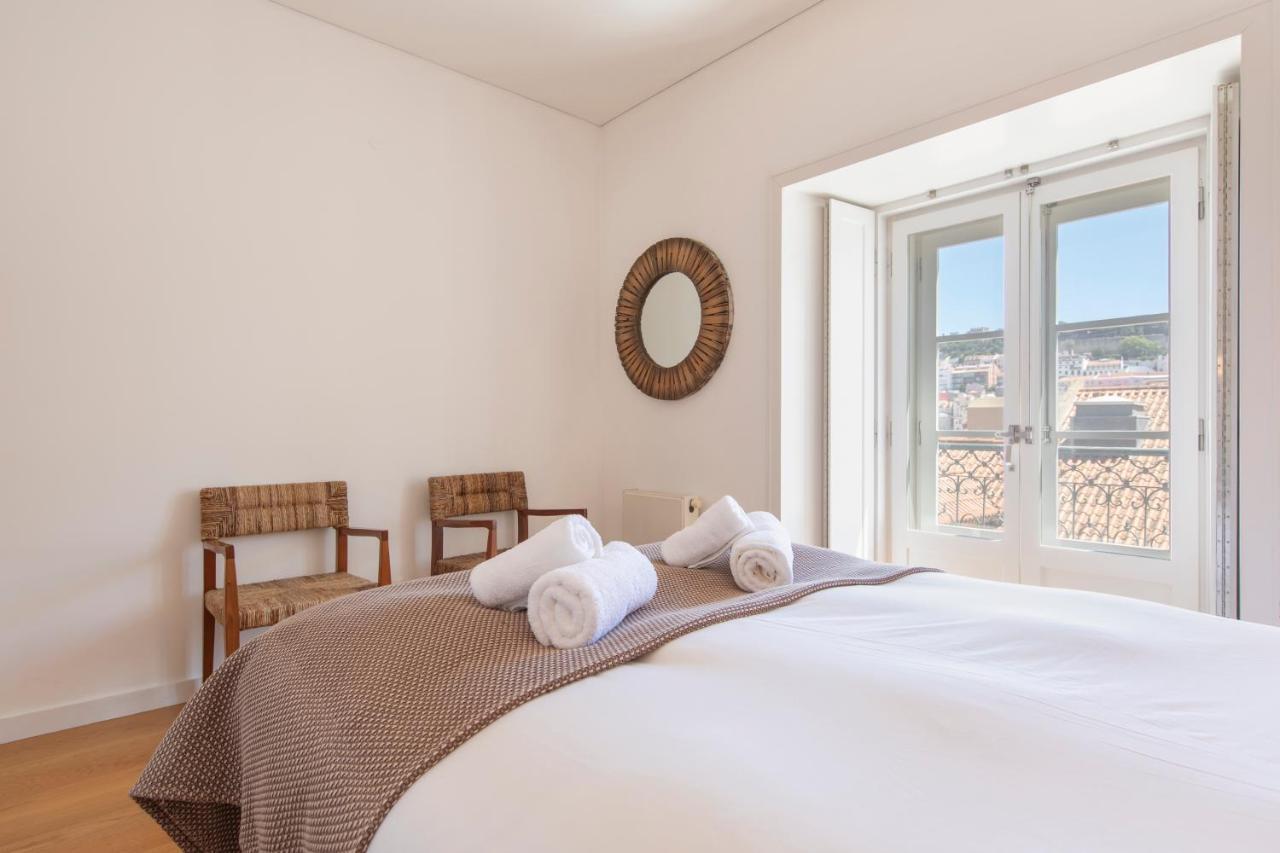 Downtown Apartment Santa Justa Lisbon Exterior photo
