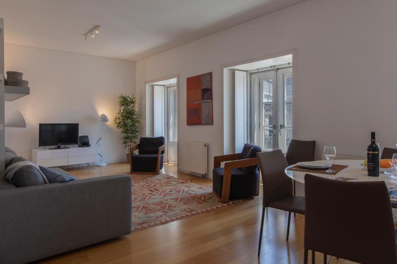 Downtown Apartment Santa Justa Lisbon Exterior photo
